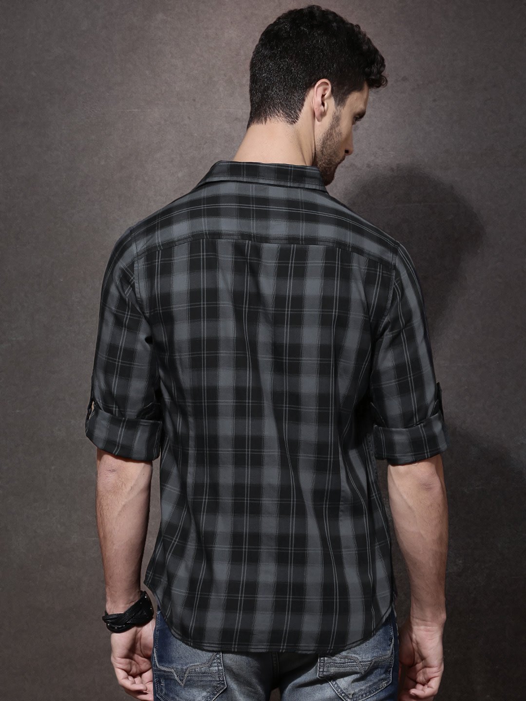 Men Black & Grey Checked Casual Shirt