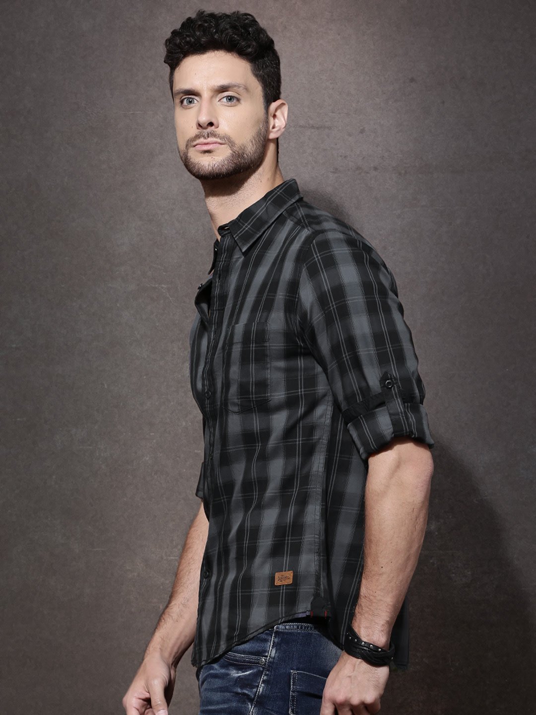 Men Black & Grey Checked Casual Shirt