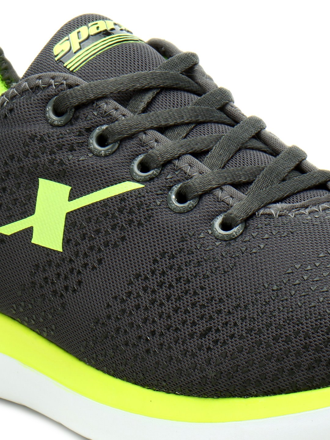 Men Grey Running Shoes