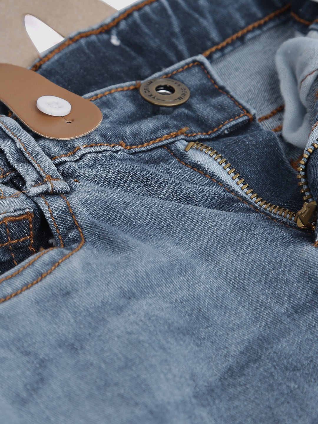 Boys Blue Regular Fit Mid-Rise Mildly Distressed Stretchable Jeans