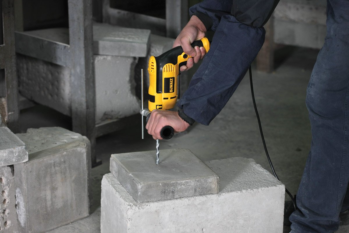 Dewalt DWD024 13mm 750W Impact Drill